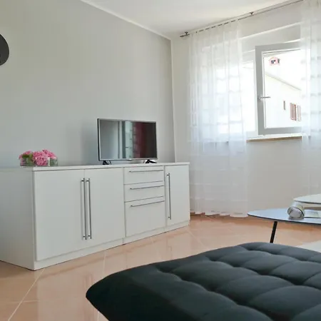 White Apartment Rovinj